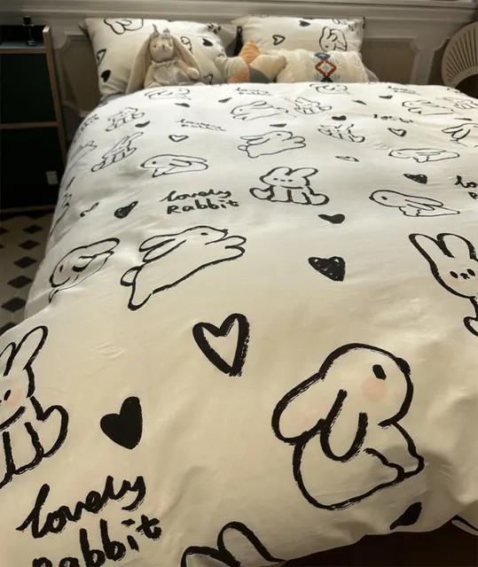 чувствовать сердцем. забыли что на простыне двое. постельное белье с мопсами 2 спальное. простыни kalvados текст песни. то пятое время года ахматова.