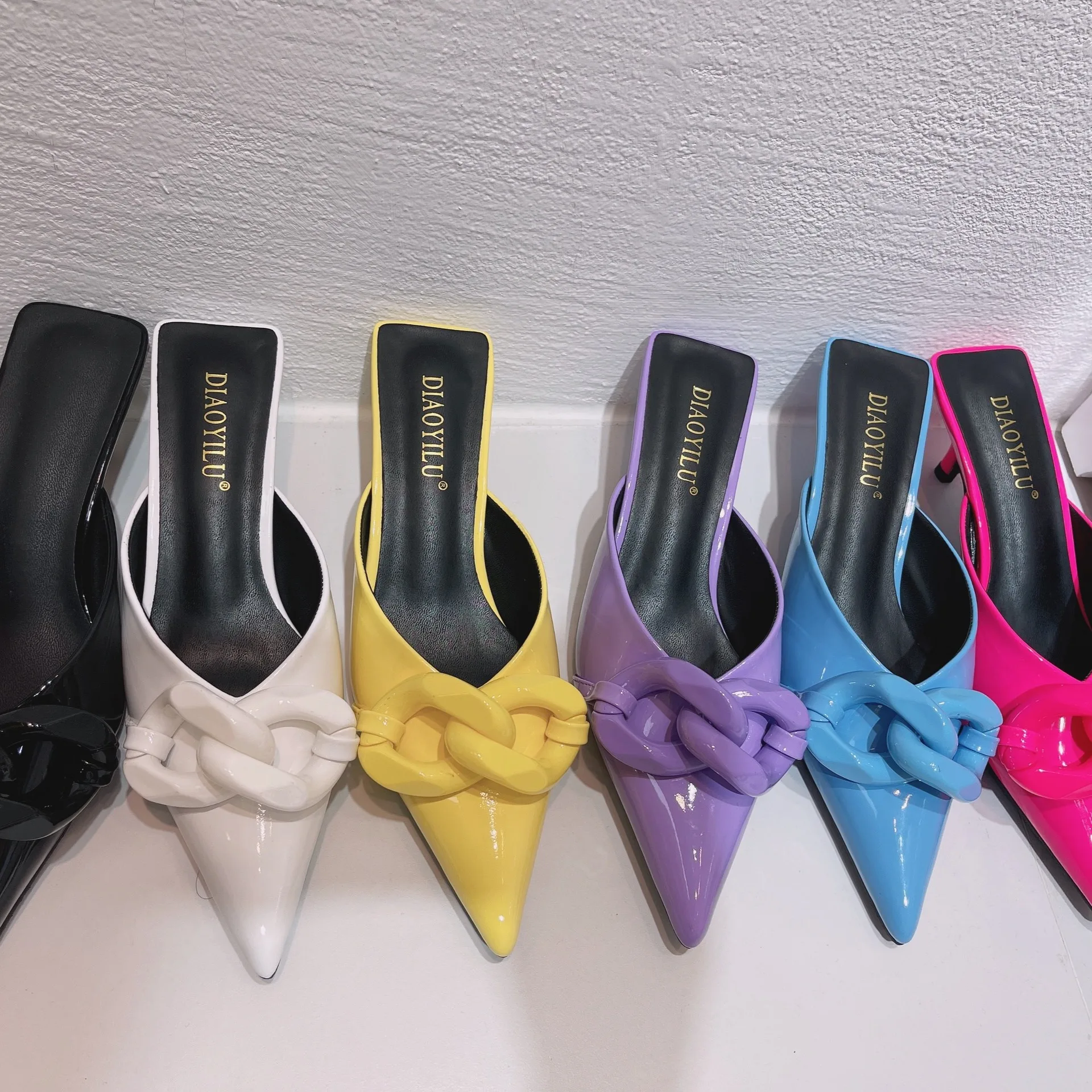 

High-Heeled Shoes Lady Cover Toe Candy Colors Slippers Casual Low Slipers Women Slides Thin Luxury 2022 Summer Basic Rome Rubber