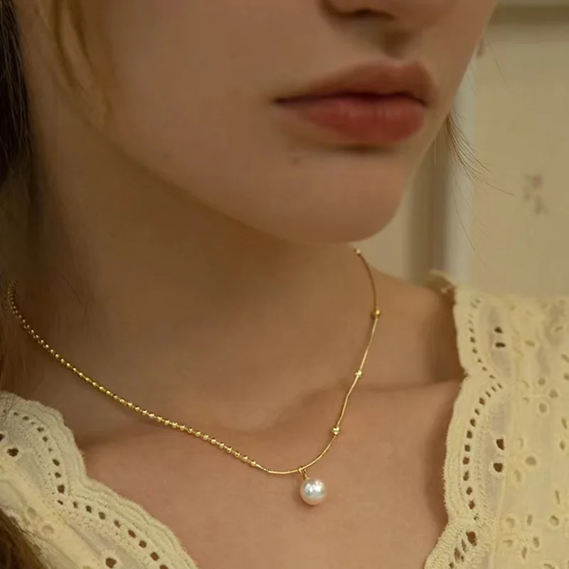 

Imitation Pearl Pendant Necklace for Women Titanium Steel Plated with 18K Real Gold Without Fading Asymmetric Chain Jewelry Gift