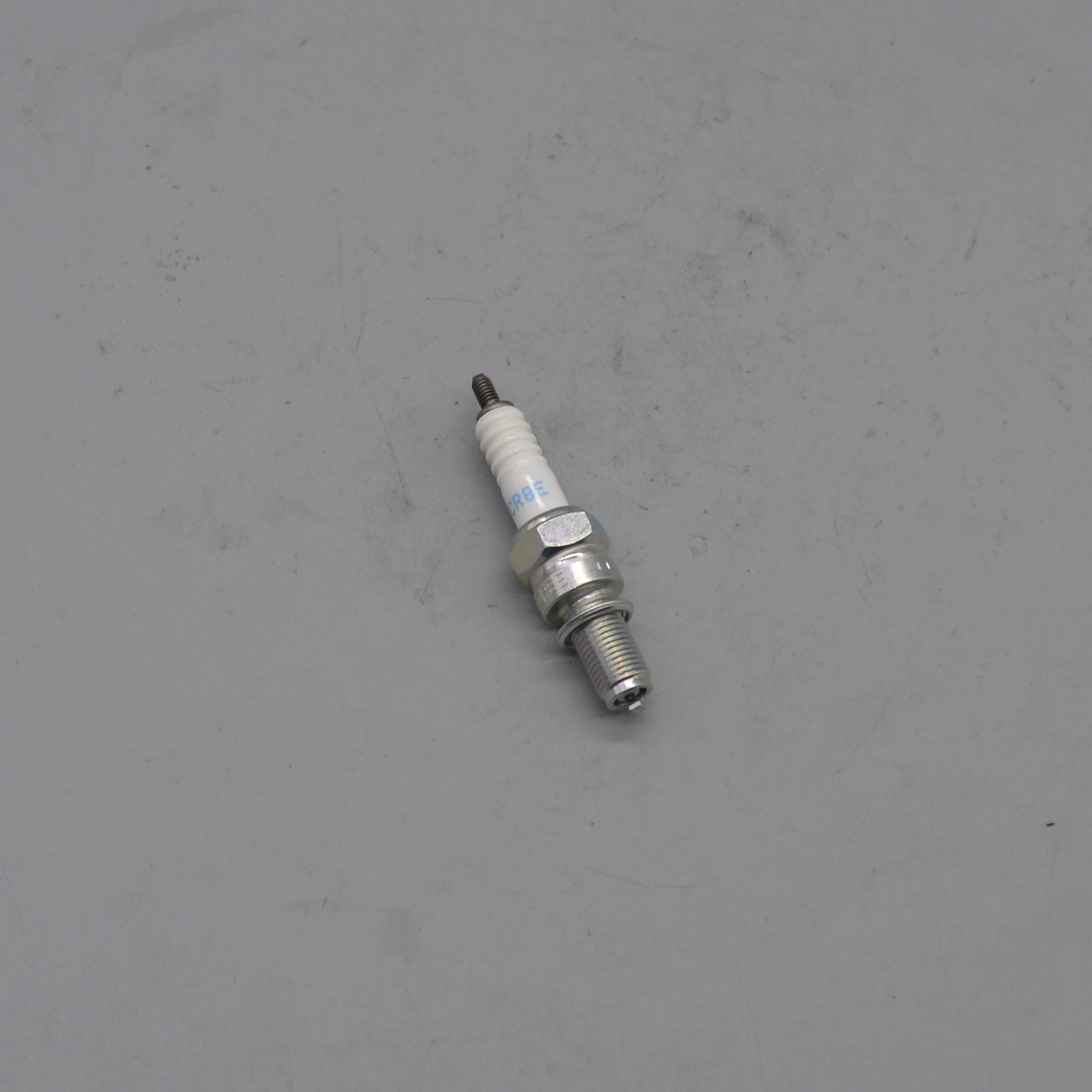 Фото Свеча зажигания 250cc для NGK QJIANG keeway benelli silverblade silver blade zafferano 250cc скутер BJ250T-8 аксессуары №2