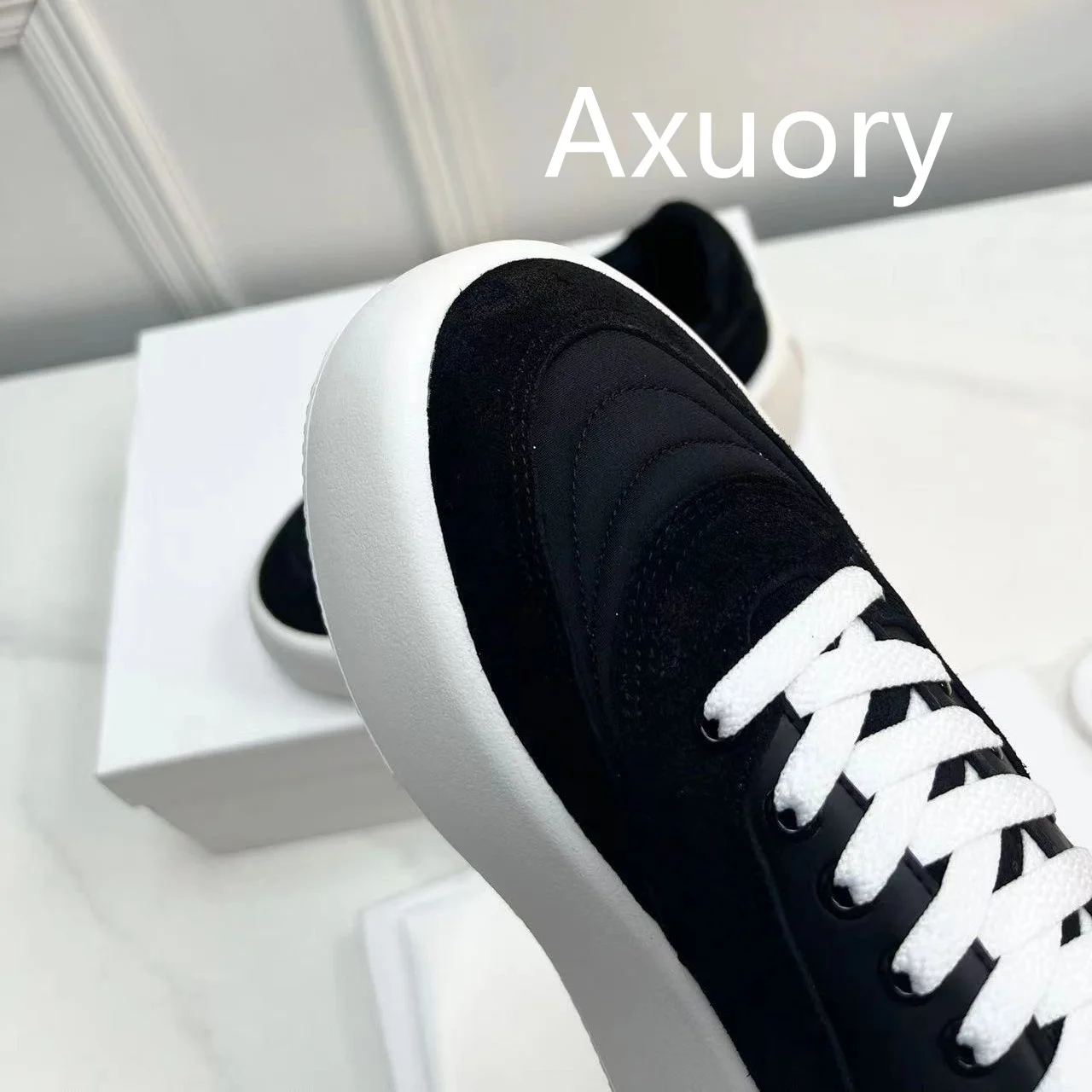 2023 Ladies Casual Shoes Mixed Color Thick sole anti slip sports shoes lace-up Cow suede material High Quality Daily Wear