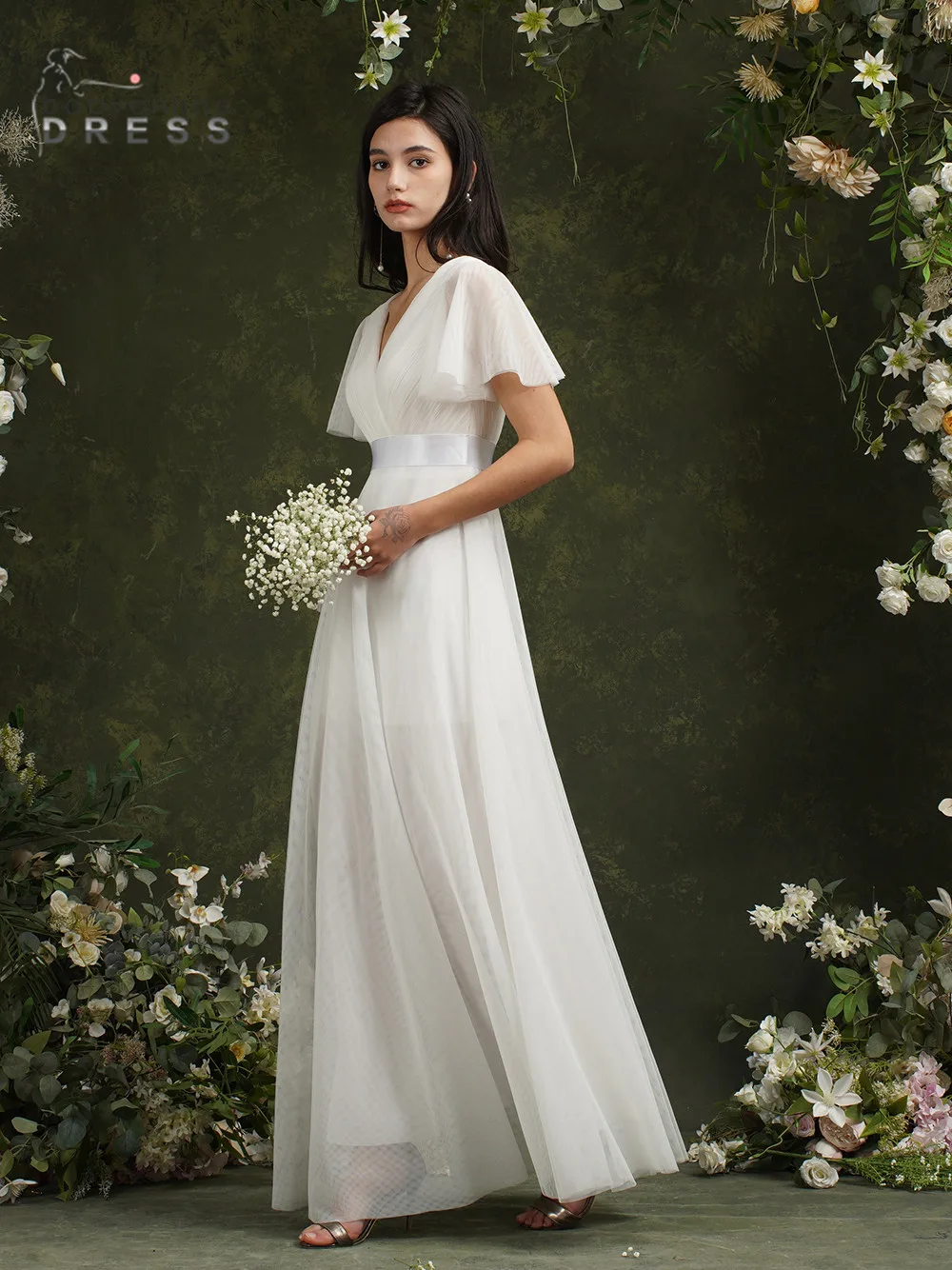 Женское ТРАПЕЦИЕВИДНОЕ платье с поясом пляжное цвета слоновой кости коротким