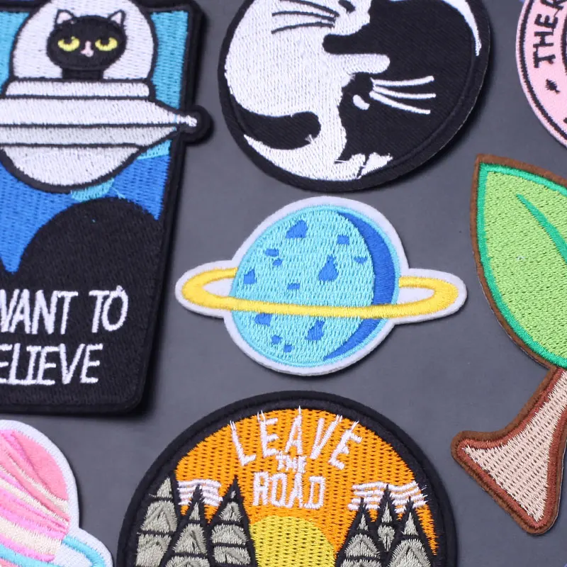 

I Want To Believe Embroidered Patches for Clothing Thermoadhesive Patches Space Cat Badges Sewing Applique for Clothes T-shirt