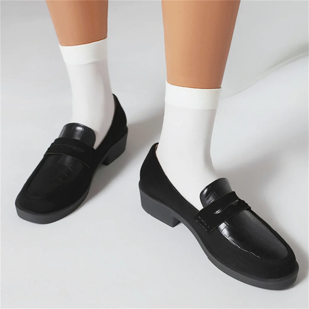 Comfortable And Elegant Woman's Shoes With Low Heels Round Toe  2023 Casual Pure Black Plus Size Luxury Loafers Womens Shoes