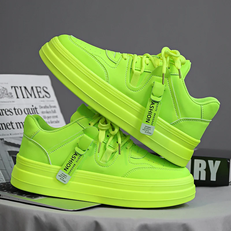 

Spring Men's Shoes Fashion Shoes New Versatile Soft Sole Korean Version Dual Color Sports and Casual Shoes Breathable Board Shoe