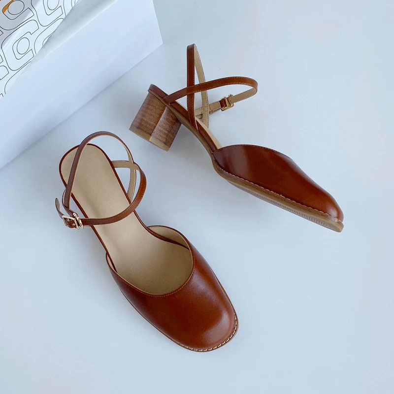 

Donna-in Retro Brown Calfskin Middle Heels For Women Round Toe Slingbacks Daily Shoes Office Lady 365 Days OOTD Marry Jane Shoe