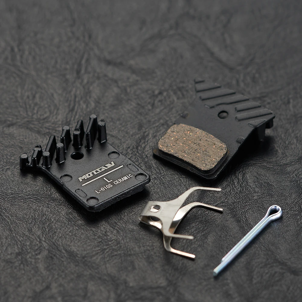 Тормозные колодки с гидравлическим маслом MOTSUV для охлаждения керамического