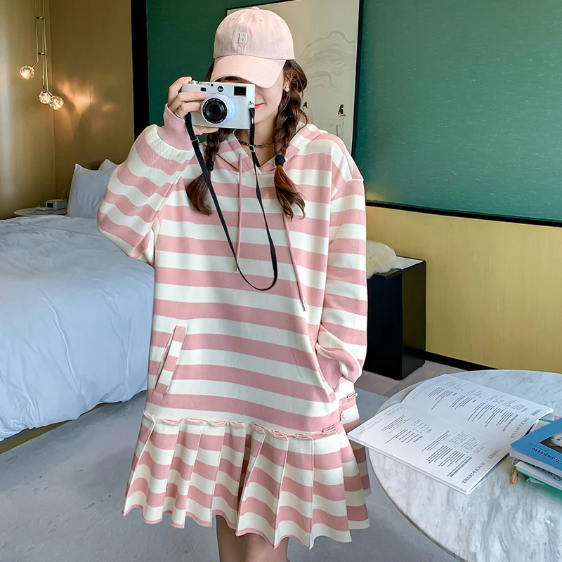 

Женское плиссированное платье средней длины, розовое/Белое Свободное платье в полоску с капюшоном и длинным рукавом, элегантное милое платье средней длины на весну и осень, C88