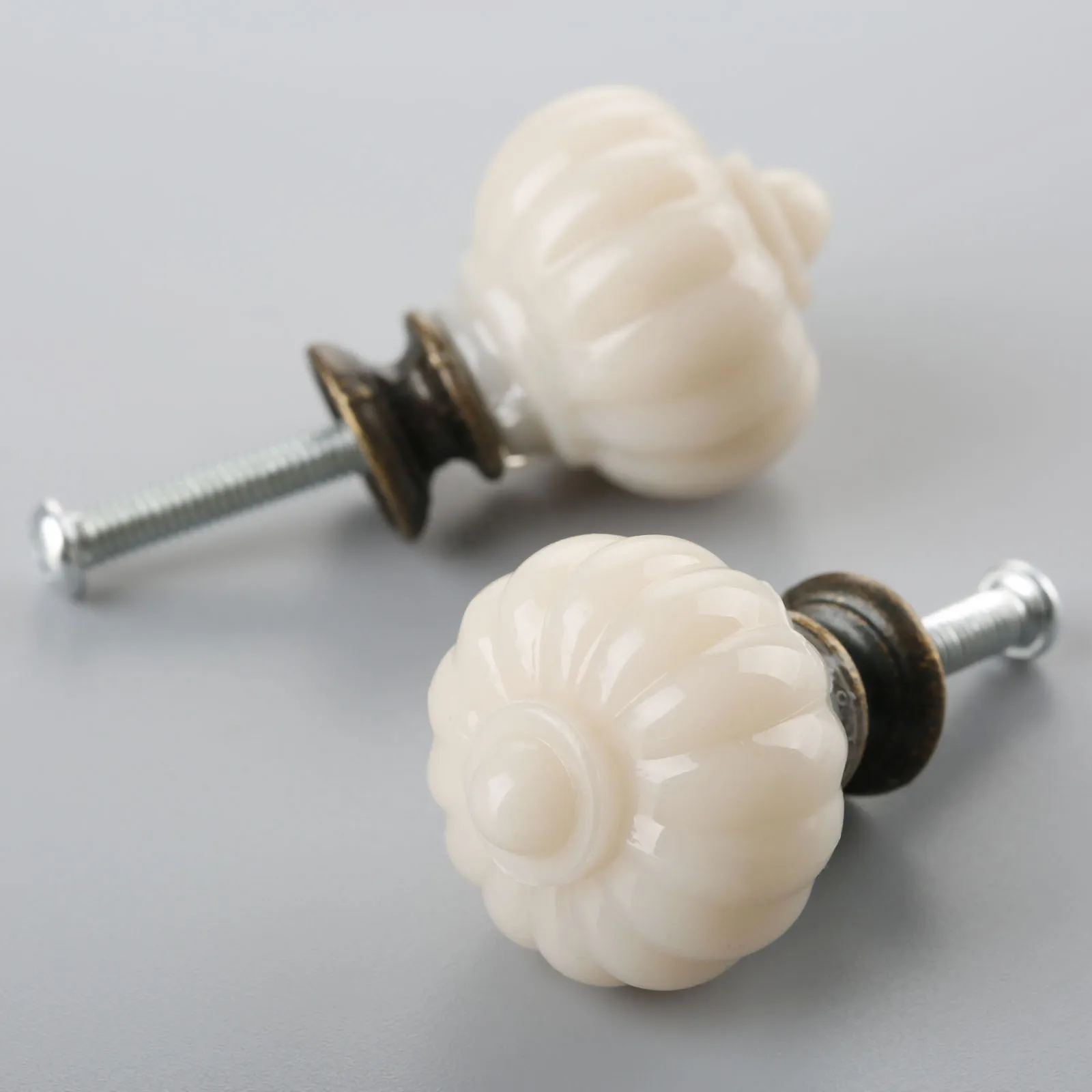 

Дверные ручки из цинкового сплава 27*34 мм