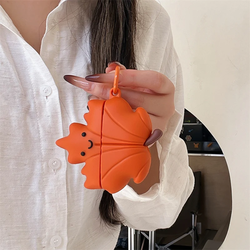 Фото Забавный милый чехол для наушников с кленовым листом для Apple Airpods 4 3 2 Pro 3, силиконовые чехлы для наушников Airpod Pro3 Funda №2