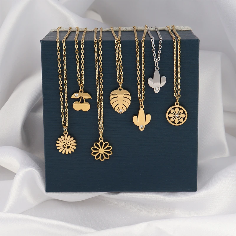 

Trendy Stainless Steel Leaf Pendant Necklace For Women Sun Flower Necklace Geometric Plant Pendant Necklace Jewelry
