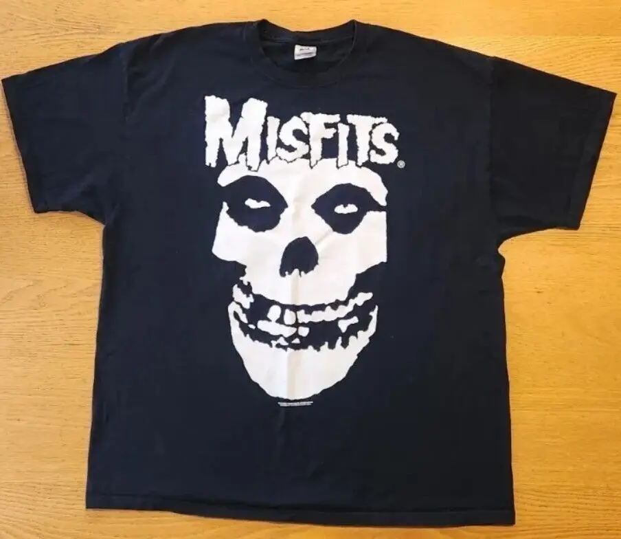 Винтажная Футболка Misfits с длинным или коротким рукавом