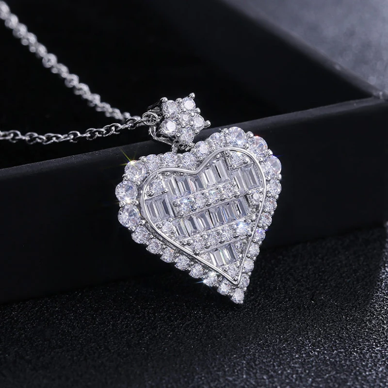 

Fashion Ladder Heart Shaped Full Zircon Necklace T Sugar Heart Stitching Woman Four Seasons Charm Jewelry