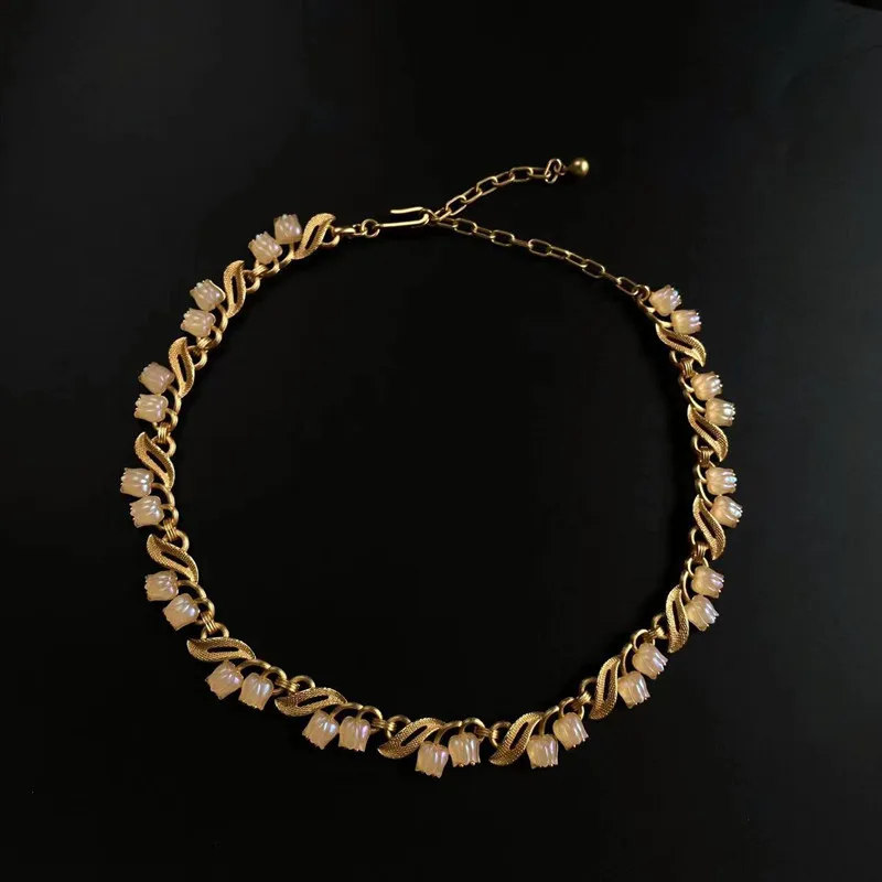 

Valley lily convallaria matte gold high class necklace