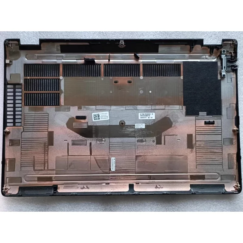 Нижняя крышкакорпус для ноутбука Dell Precision 3541, модель 06K2VM 6K2VM (art.: 3920d8a42e4f4) - 3920d8a42e4f4