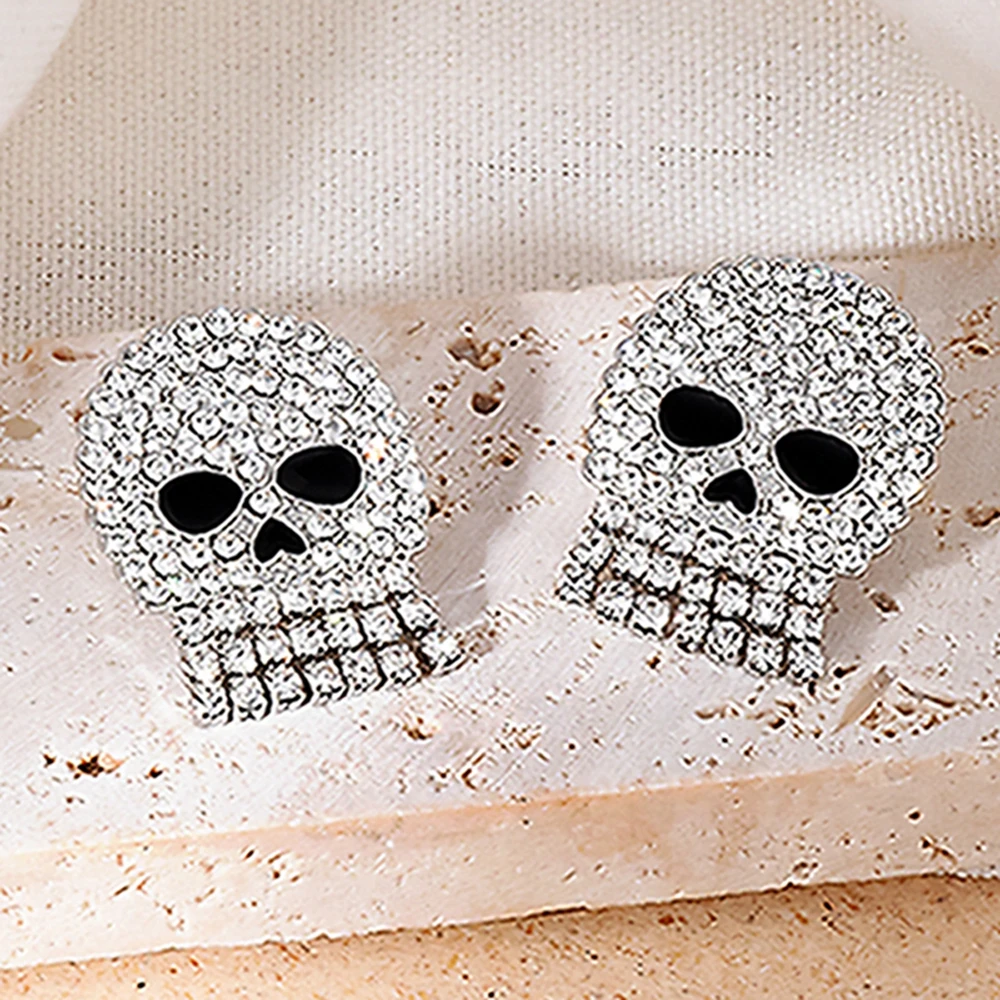 

Medsor Halloween Skull Goth Punk Stud Earrings Inlaid Full Crystal Zircon Fashion Jewelry Gift Accessories for Women Men