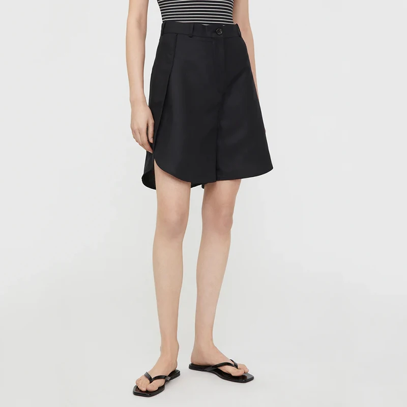 2022 summer new niche fashion side slit curved hem custom lyocell linen fabric wrap high waist casual straight shorts women