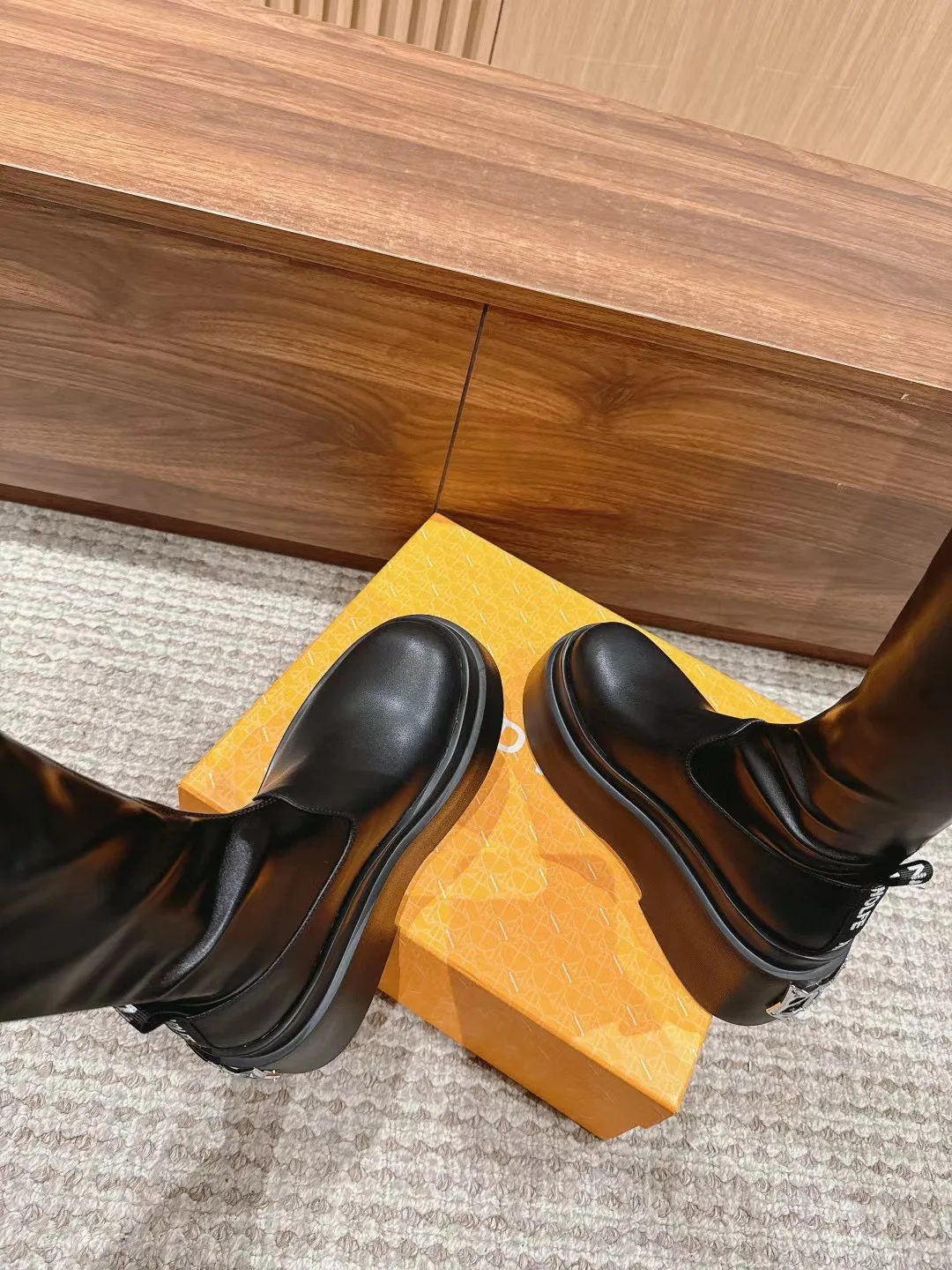 Женские обнаженные сапоги Wolfe высокие выше колена черные