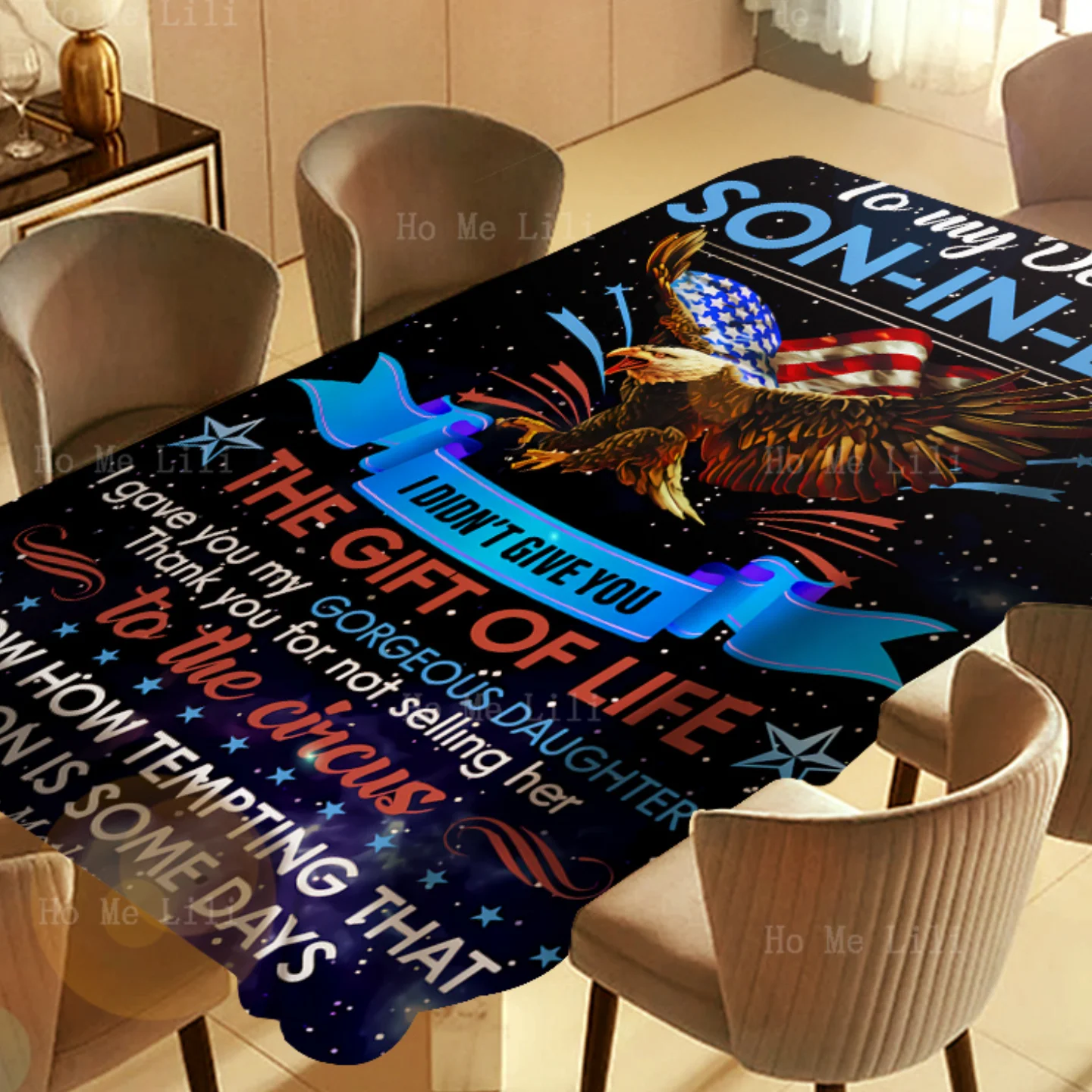 Прямоугольная скатерть с изображением американской белой головы орла надписью