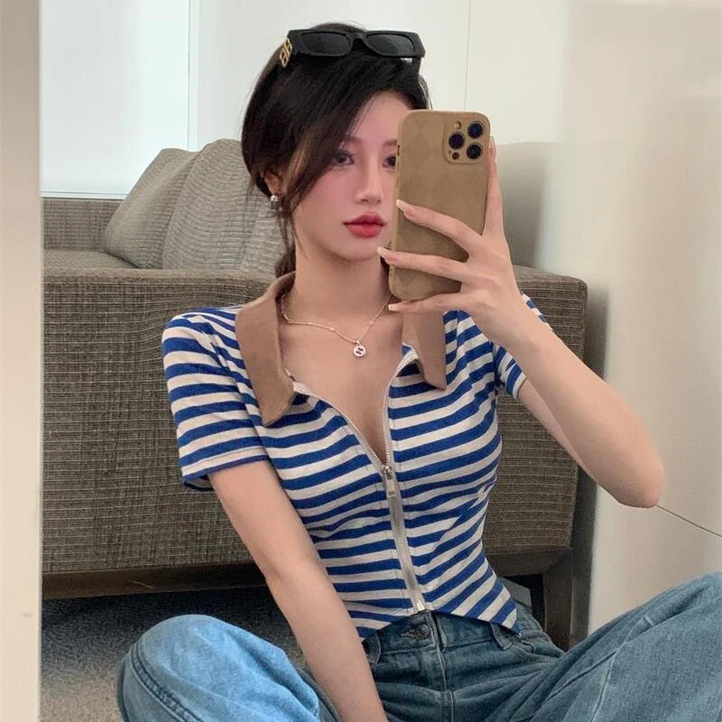 

YUQI Summer Short Sleeve Striped Irregular T-Shirts Women Knitted Zipper-up Crop Tops Female Slim Chic Tees 2022 Harajuku Shirt