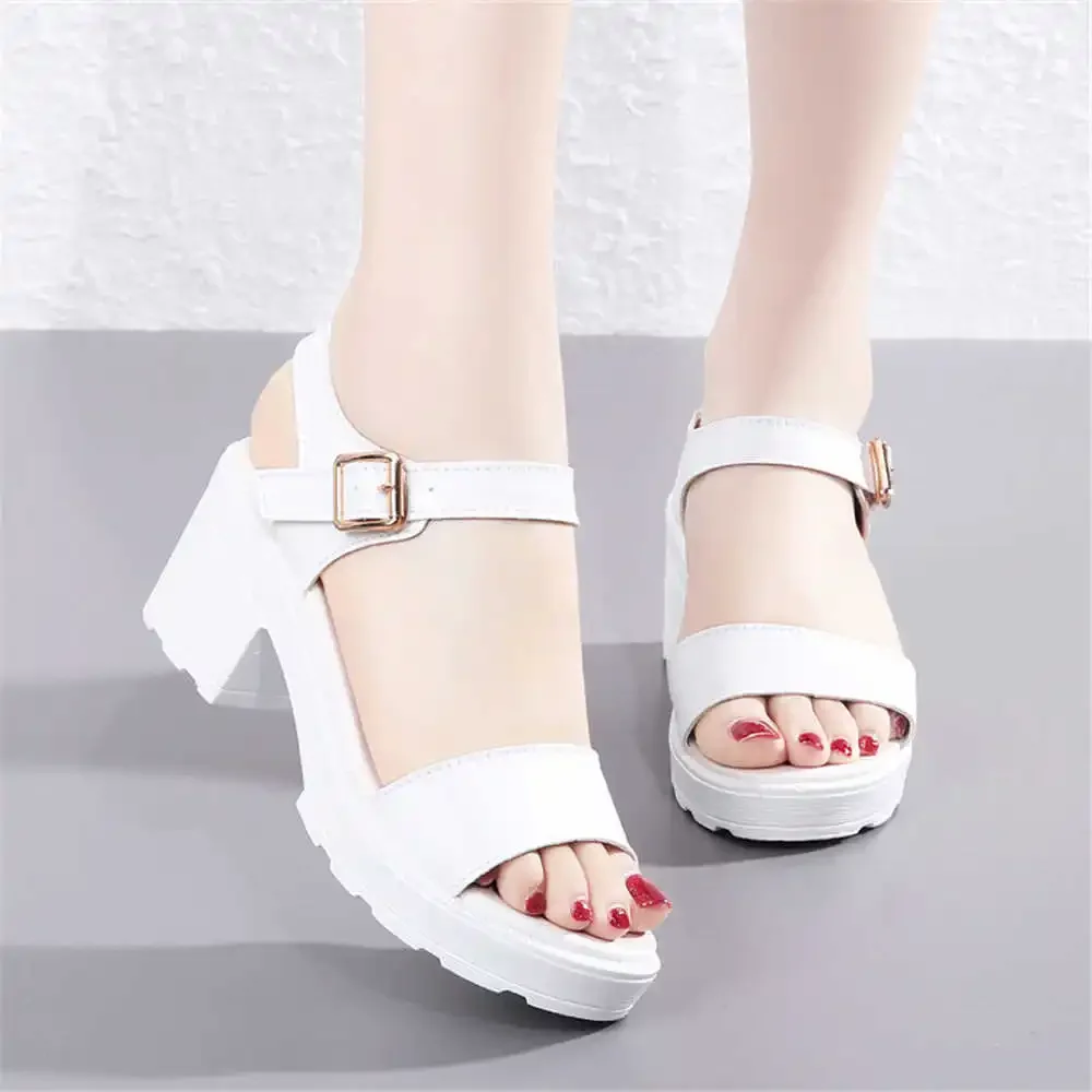 Роскошные тапочки на низком каблуке с вентиляцией женские кроссовки женская