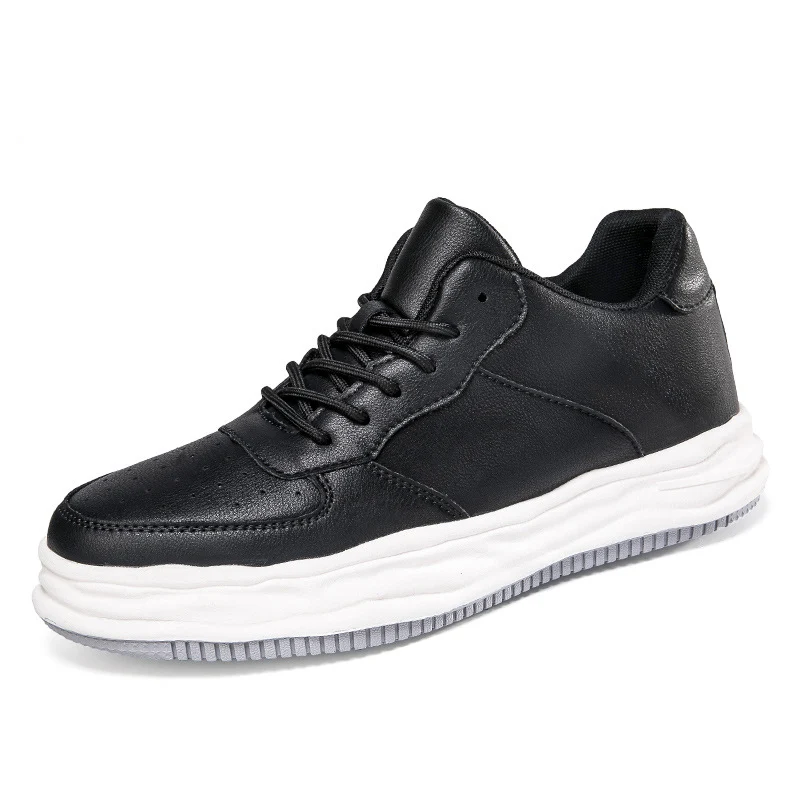 Рисунок 2 - Кроссовки мужские с невидимой внутренней подкладкой