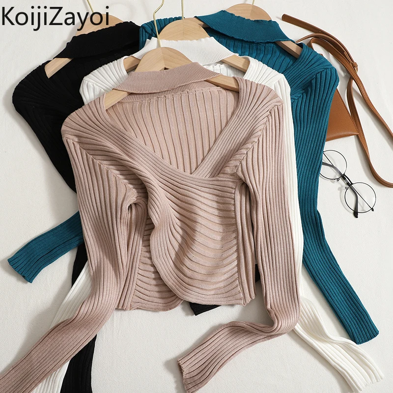 

Женский трикотажный свитер с V-образным вырезом