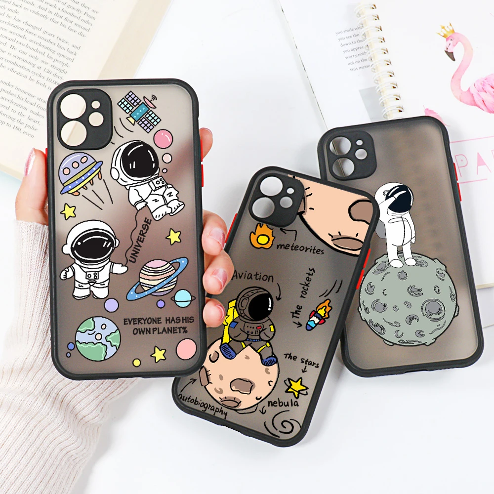 

Case for iPhone 13 Pro Case iphone 11 Pro Max 12 XS X XR SE 2020 7 8 6 6S Plus PC Funda iphone 13 Mini Astronaut Painted Cover