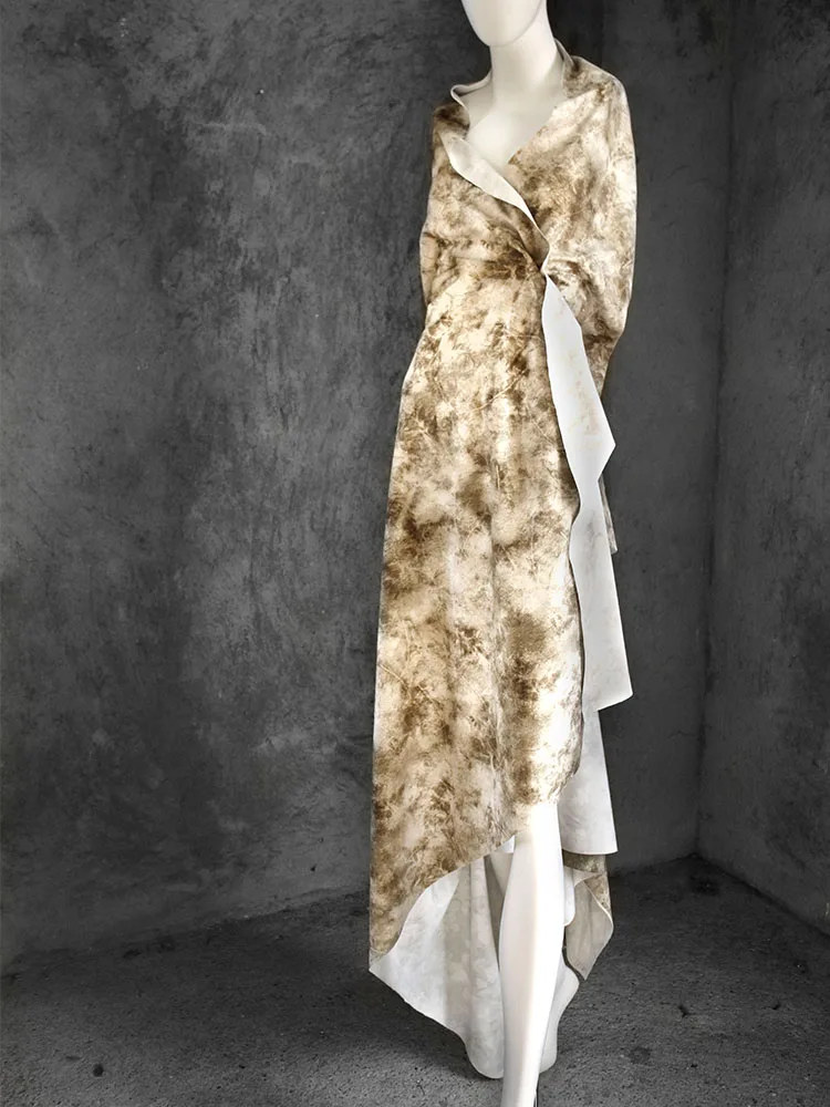 Нишевая Вельветовая ткань с тиснением в виде растений бежевая и абрикосовая