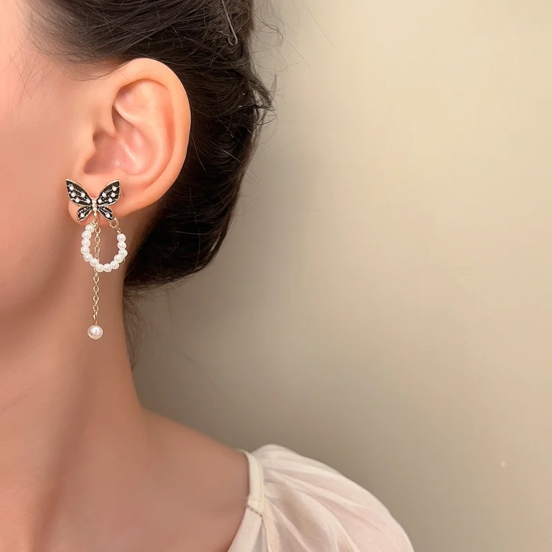 

Black Butterfly Pearl Chain Tassel Earrings for Women's Engagement Silver Ear Rings Charm Women's Temperament Jewelry