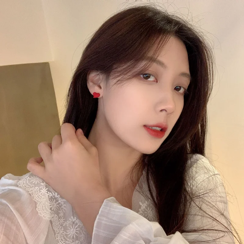 Funning Cute little White Rabbit Stud Earring Sweet Girl Love Asymmetrical Earrings Accessories Small Earring Clip