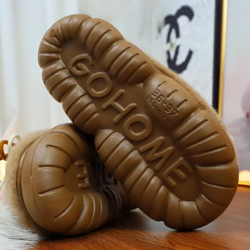 Красивые кофейные пушистые тапочки для девушек Женская милая собака с