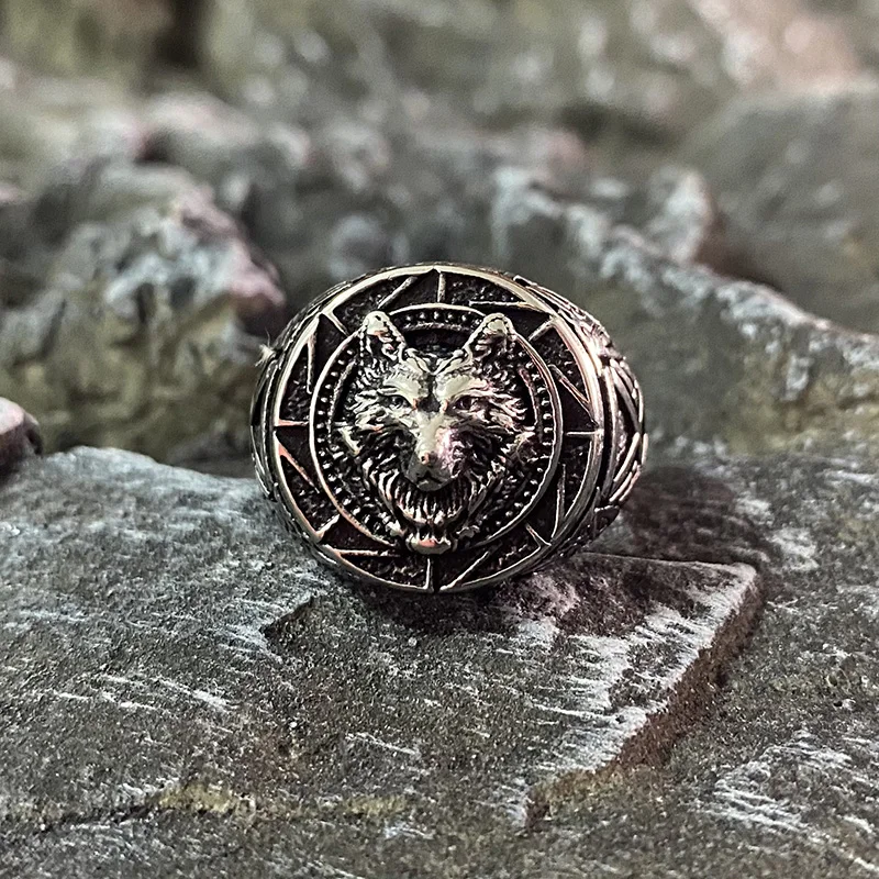 

Nordic Vintage Wolf Animals Viking Stainless Steel Ring Gift For Men Hip Punk Jewelry Steel Color Unisex Retro Metal Whole sale