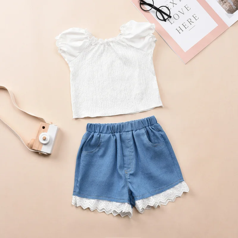 

2022 New Summer Gilrs Suit White Breathable Pleated Tops Denim Lace Shorts Casual Suit 1-6 Years