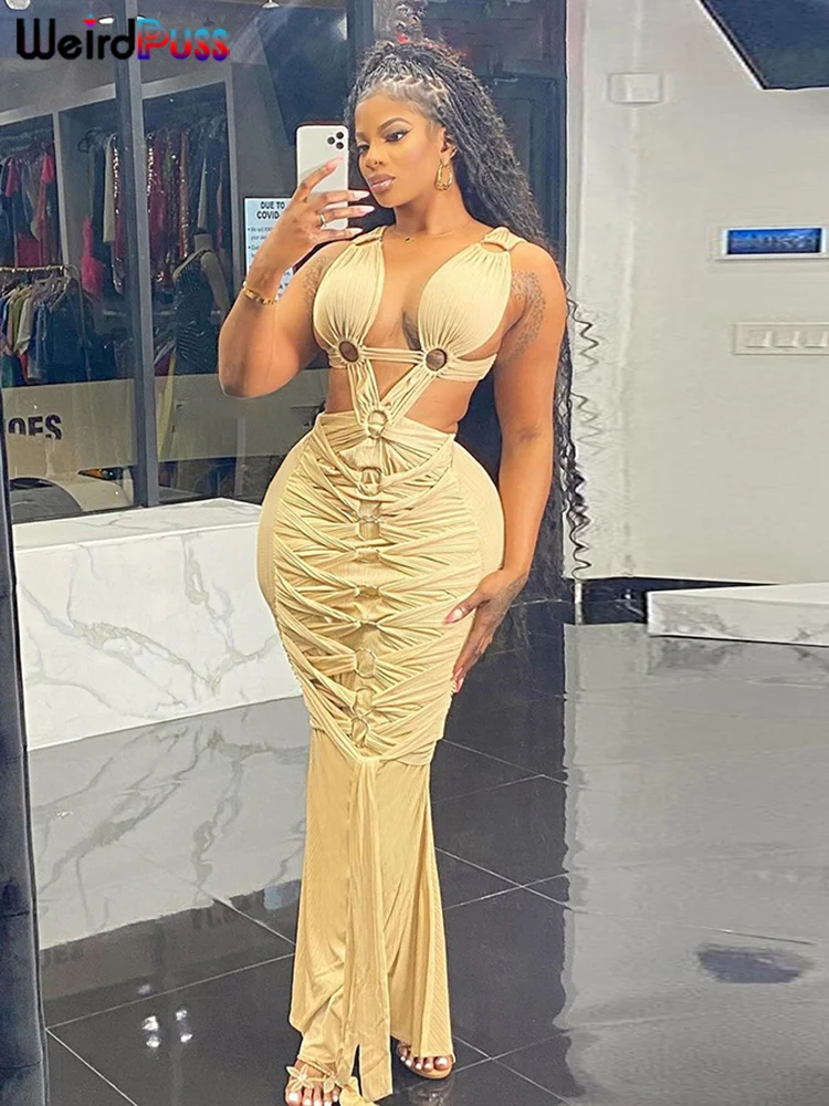 Женское облегающее мини-платье с вырезами и открытой спиной