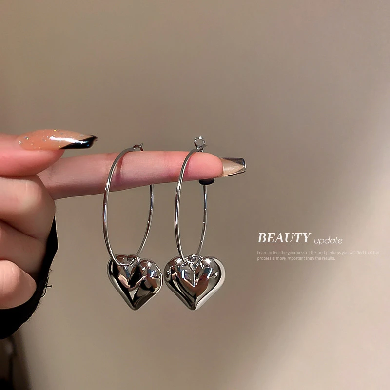 

Korean Fashion Large Round Hanging Earrings for Womens Love Hoop Earrings 2022 New Trend Piercing Pendant Long Vintage Jewelry