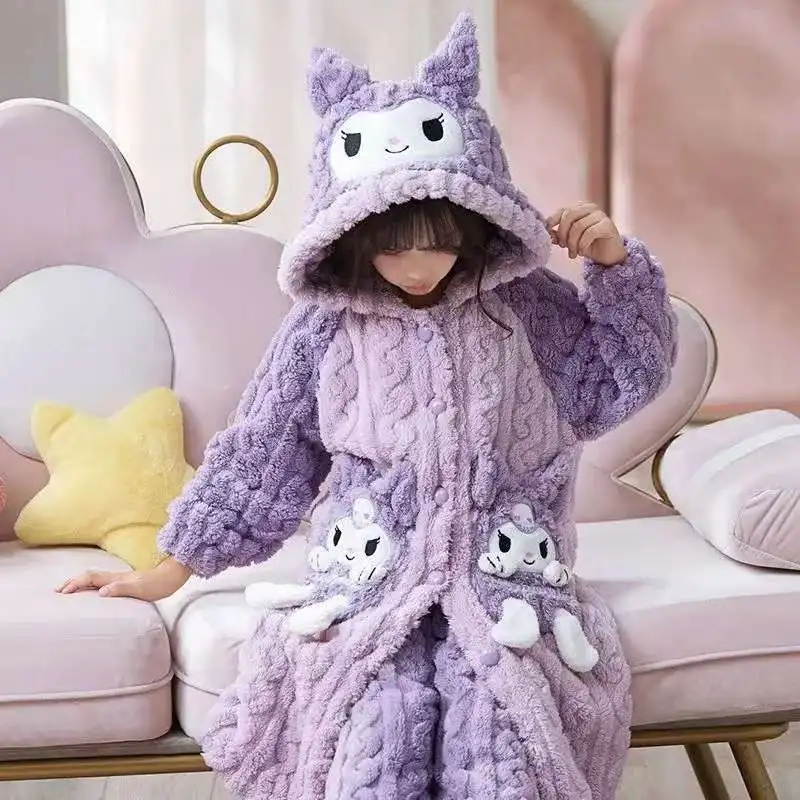Фото Sanrio Kuromi, 2 шт., кавайные бархатные пижамные комплекты для родителей и детей, утепленный повседневный домашний костюм с вышивкой в стиле аниме для девочек и мальчиков №1