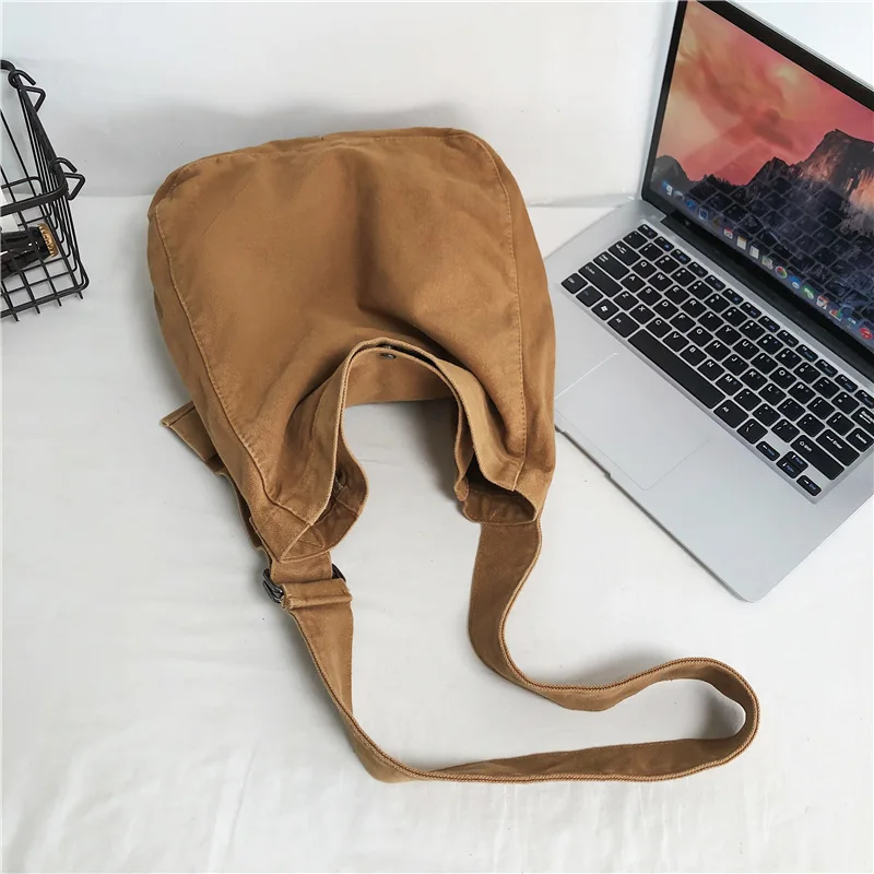 

2022 New Spring Autum Minimalist Style Solid Shoulder Bags Unisex Solid Crossbody Bags Canvas Packages South Casual Messenger Ba