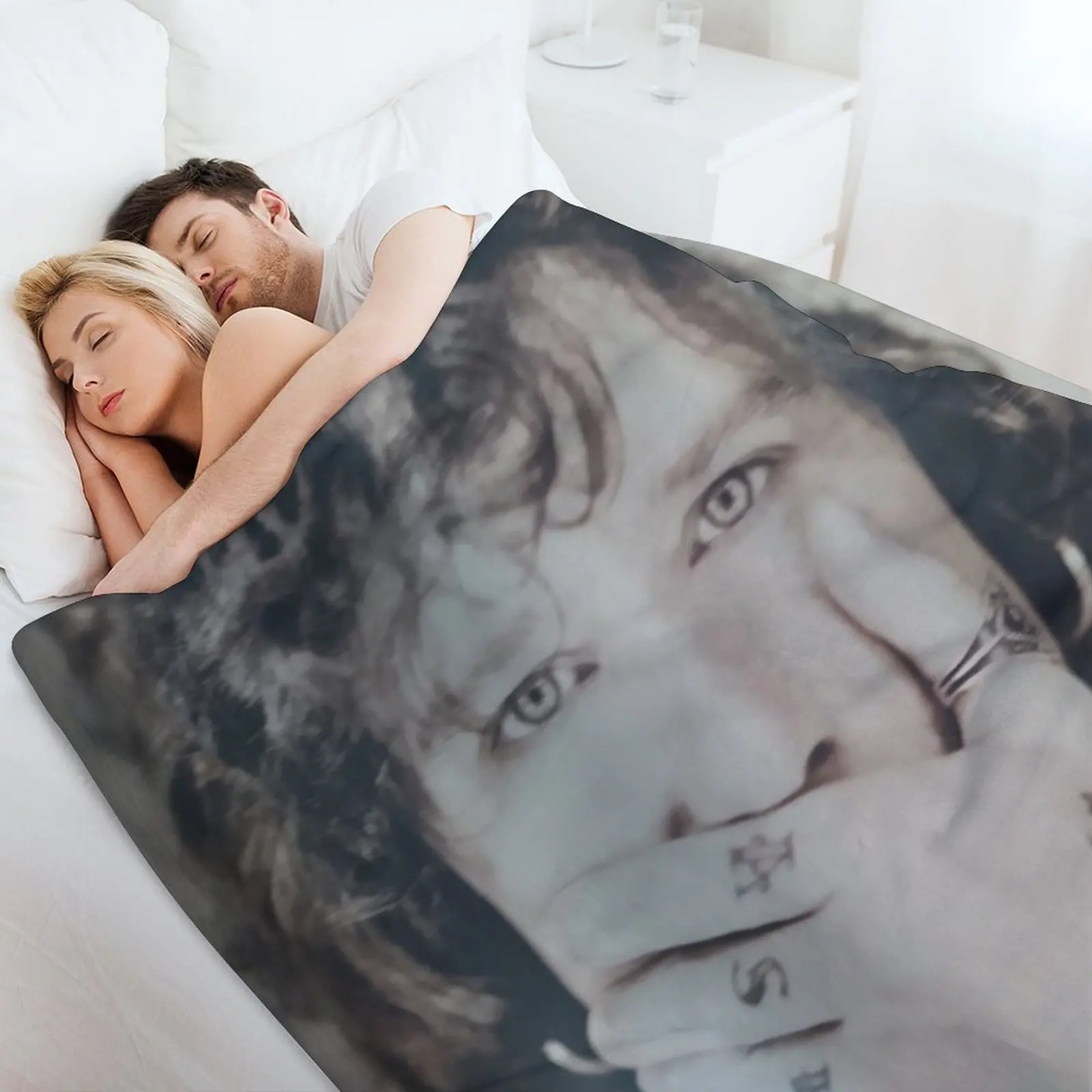 БАНБУЧНЫЙ САВИТЕС. ГЕРОИ ИЗ СЕЛЕНИЯ. Одеяло Винтажные декоративные кровати