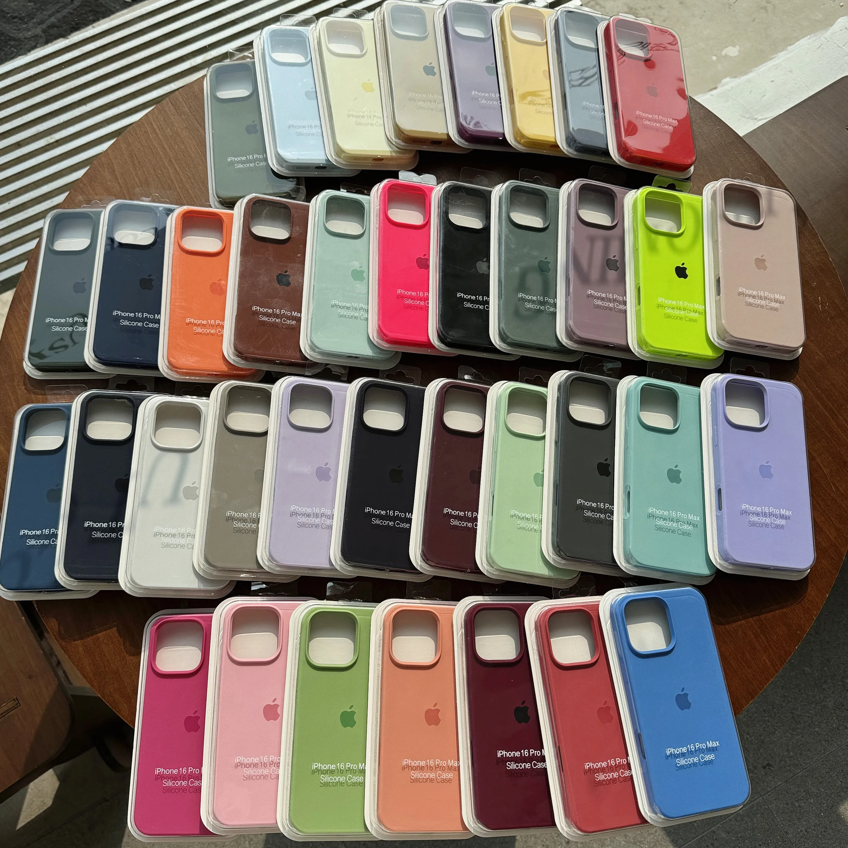 Фото Чехол из жидкого силикона для iPhone 17 Pro Max, 16, 15, 14 Plus, 13, 12 Mini, прочный, утолщенный, противоударный, защитный чехол для iPhone 17 №2