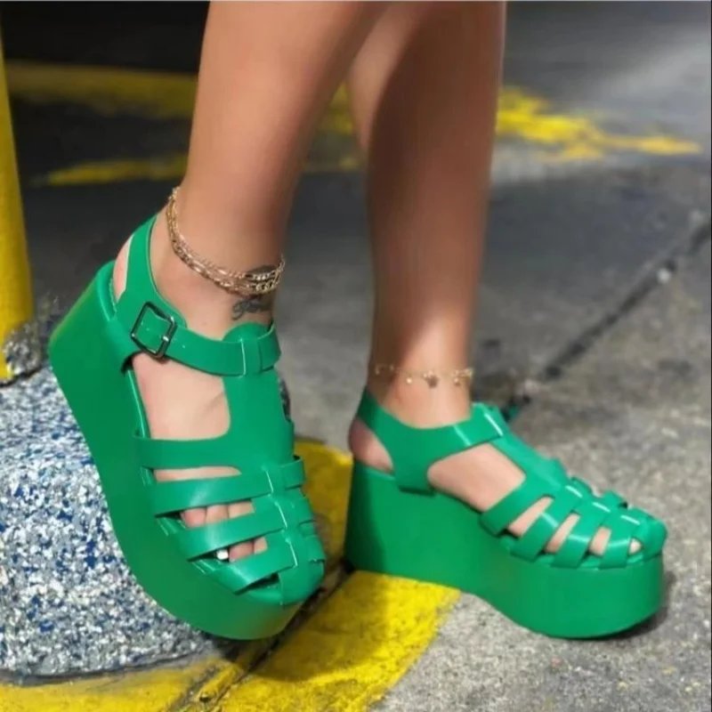 

Summer New Ins Fashion Gladiator Women Platform Sandals Narrow Band Hollow Out Baotou Rome Buckle Strap Design Sexy Womens Shoes