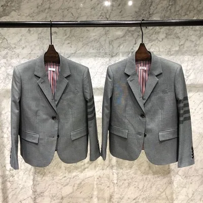 Женский шерстяной костюм TB