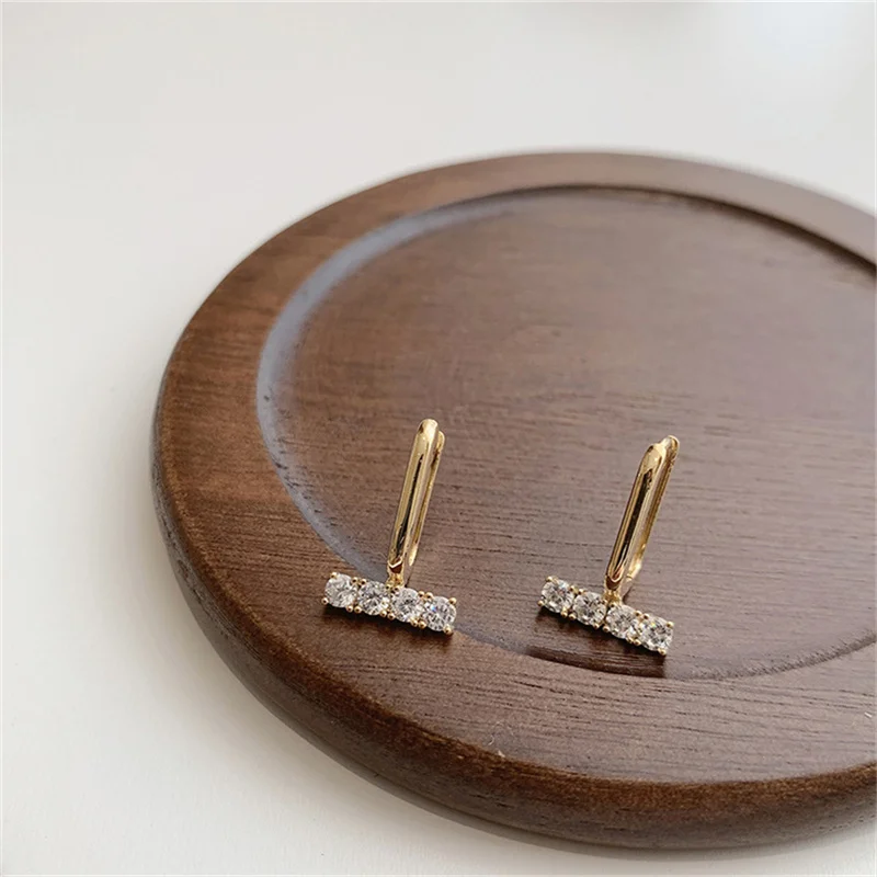 

French Simple Small Fragrance Style Design Exquisite Fashion Personality Advanced Micro Set Zircon Square Earrings For Girls