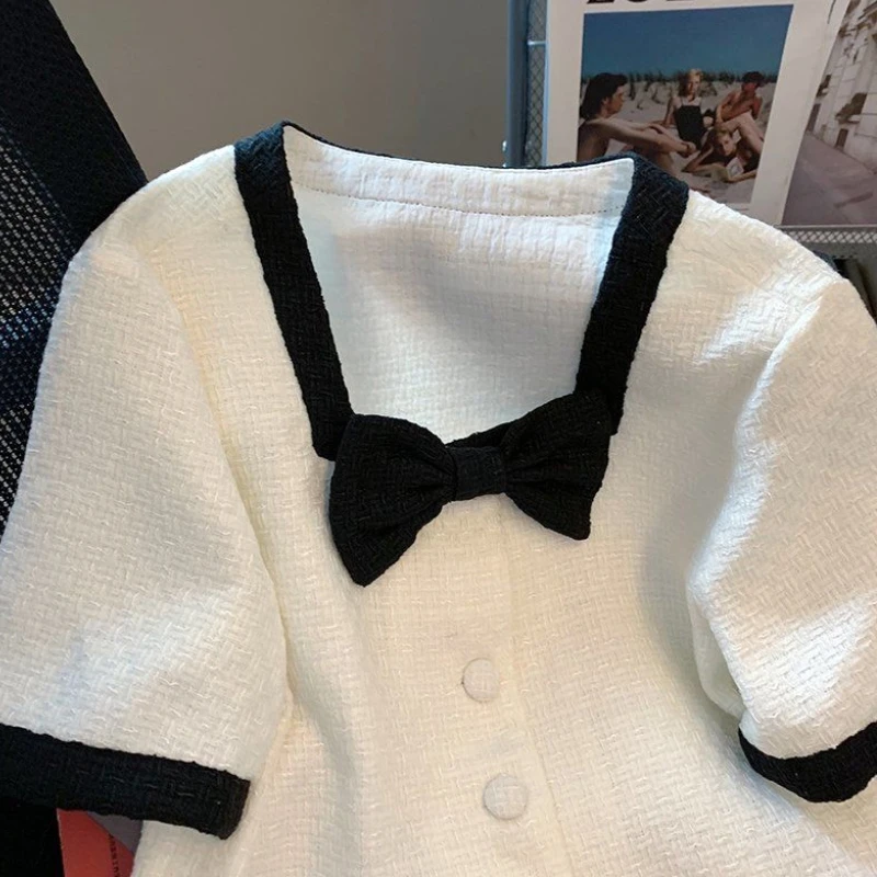 Женский укороченный топ с квадратным вырезом элегантная однобортная блузка