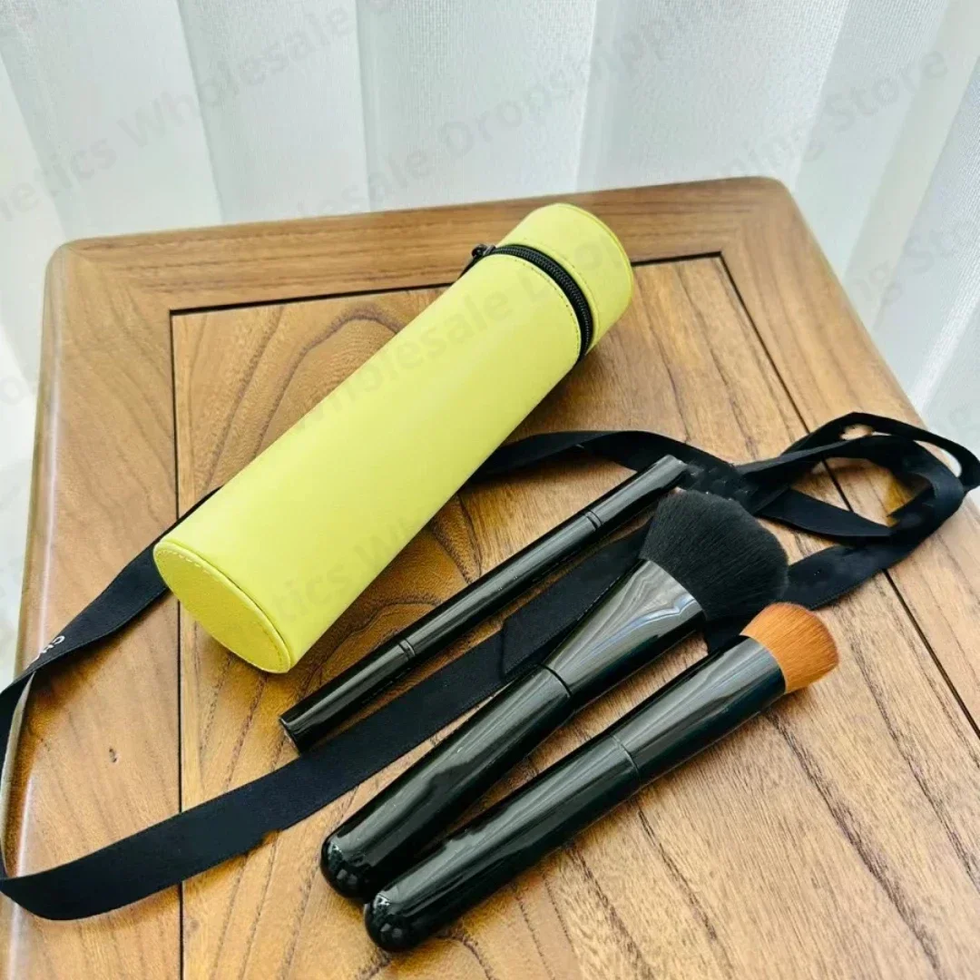 Набор из 3 основных кистей для макияжа шт.