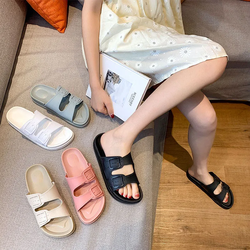 

Fashion Buckle Soft Sole Slippers Women Outside Beach Sandals Non-Slip Flip Flops Cute Thick Platform Cloud Slippers 2024 Summer