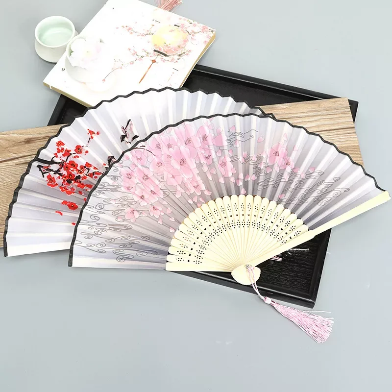 

Style Fan Pattern Folding Dance Wedding Party Lace Silk Folding Hand Held Flower Fan Women Photo Prop Tool Art Craft