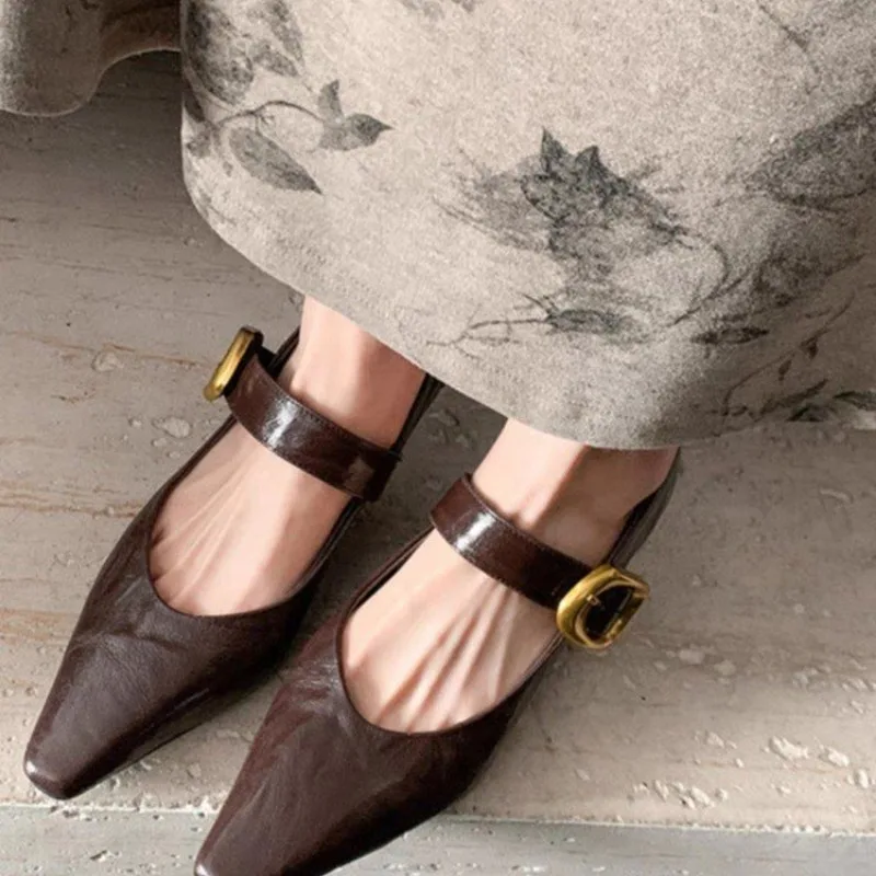 Женские туфли из натуральной кожи с острым носком размеры 34-42