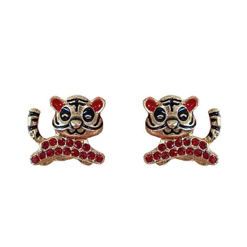 

2022 new S925 silver needle Korean version small temperament diamond inlaid small tiger Earrings female tiger Zodiac Spring
