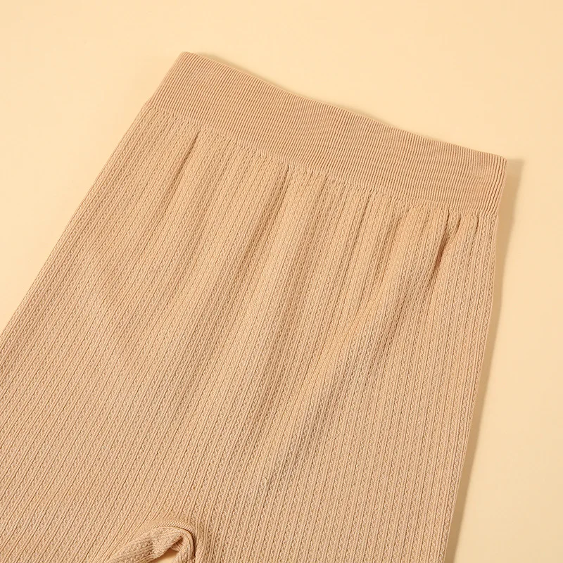 Autumn and winter new thermal underwear of warm German velvet ladies with velvet and thick lace round neck long Johns set